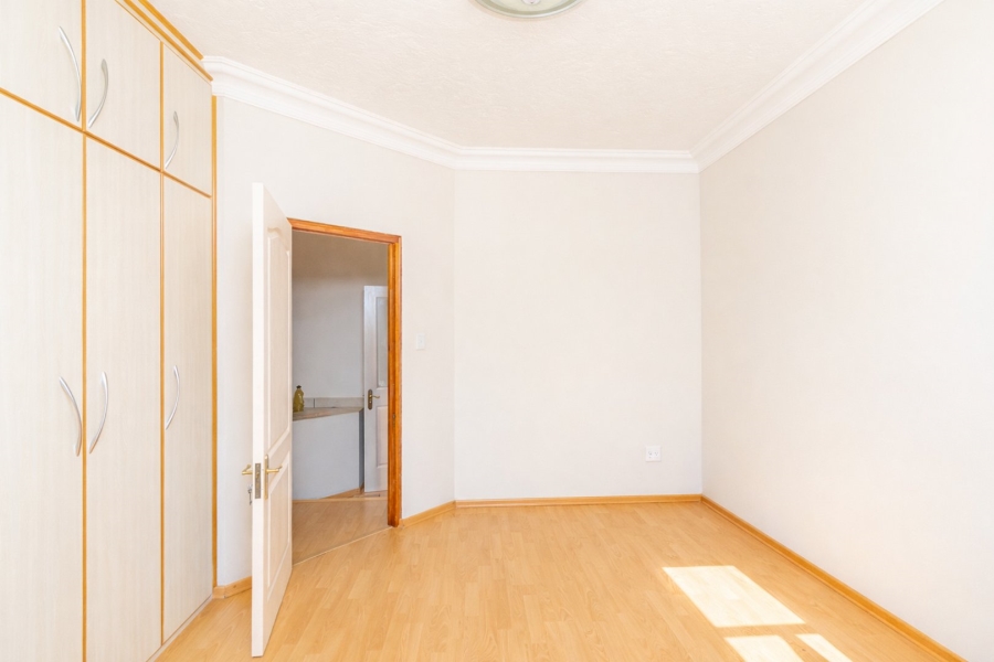5 Bedroom Property for Sale in Caribbean Beach Club North West